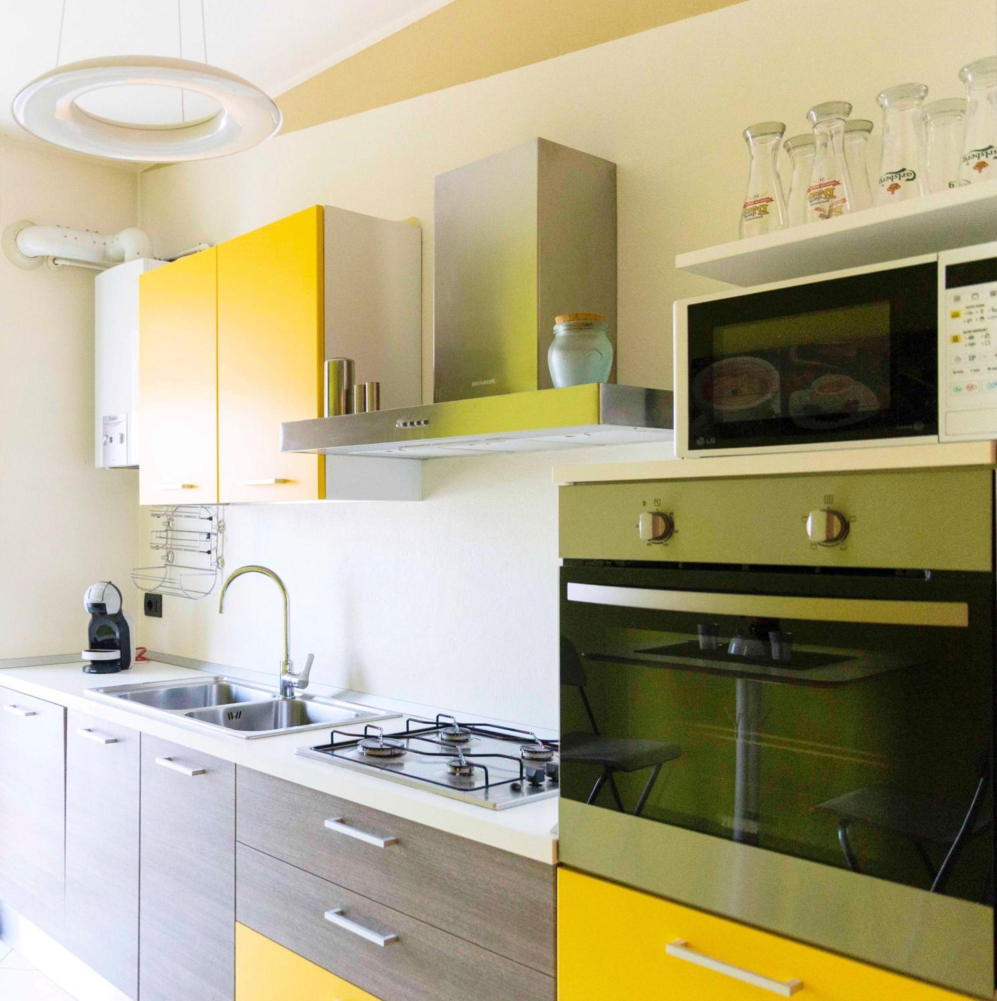 Blue Lake Arona - Cozy Apartment In City Center Exterior foto